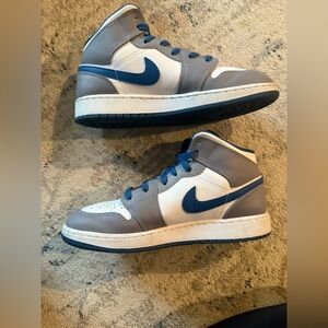 Air Jordan 1 Mid GS 'Cement True Blue' 7Y /8.5w